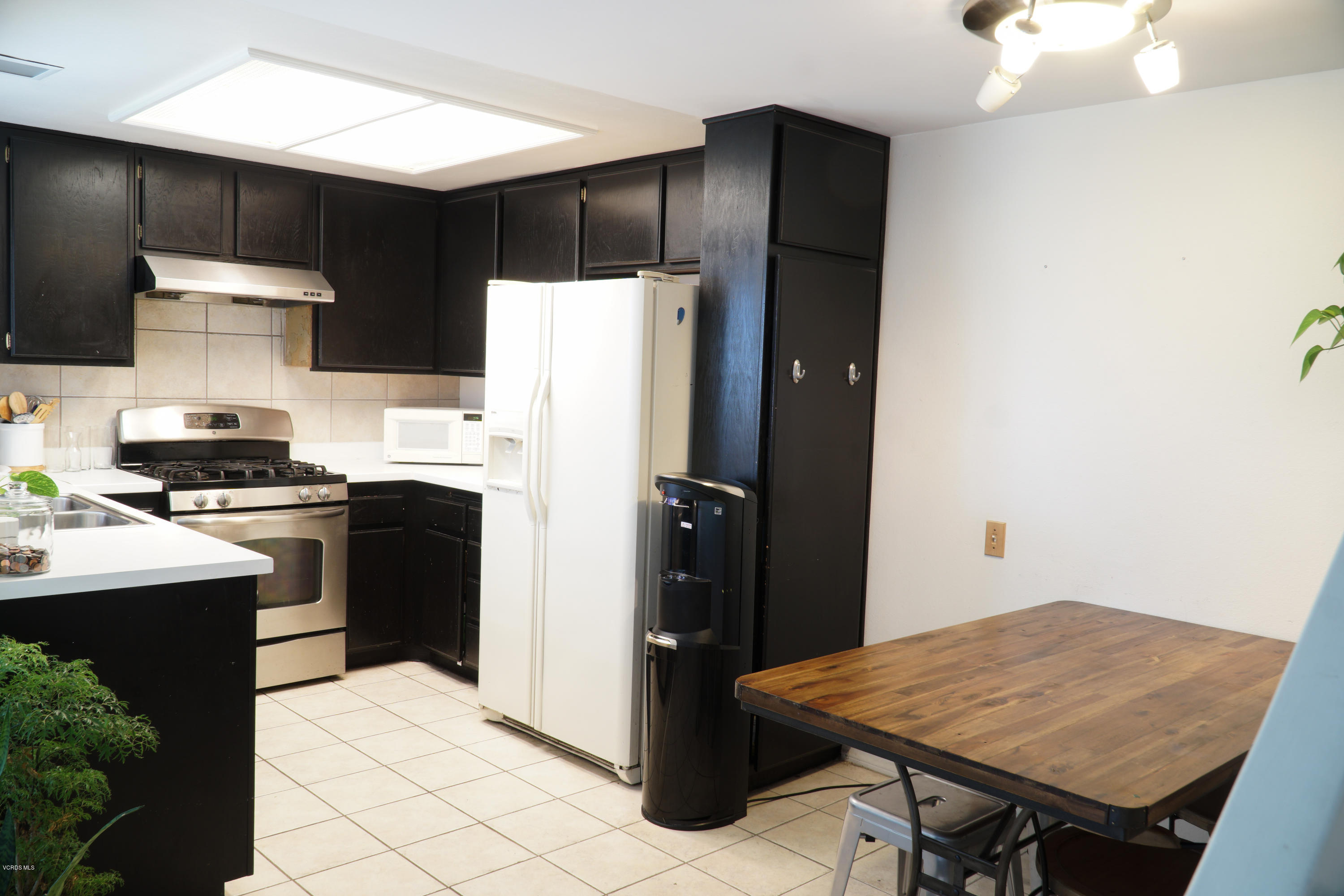 5195 Perkins Road Oxnard, CA 93033 - Photo 6 of 17 DSC08605