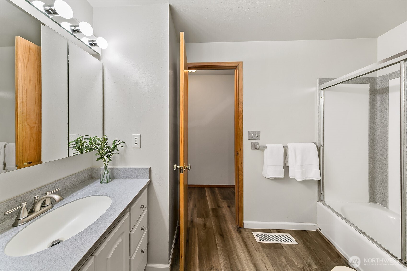 13822 Southeast 163rd Street Renton, WA 98058 - Photo 17 of 29