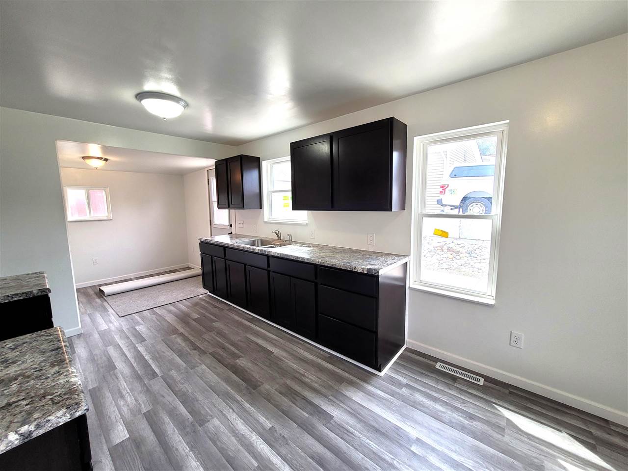 9432 East Coldwater Road Davison, MI 48423 - Photo 8 of 21