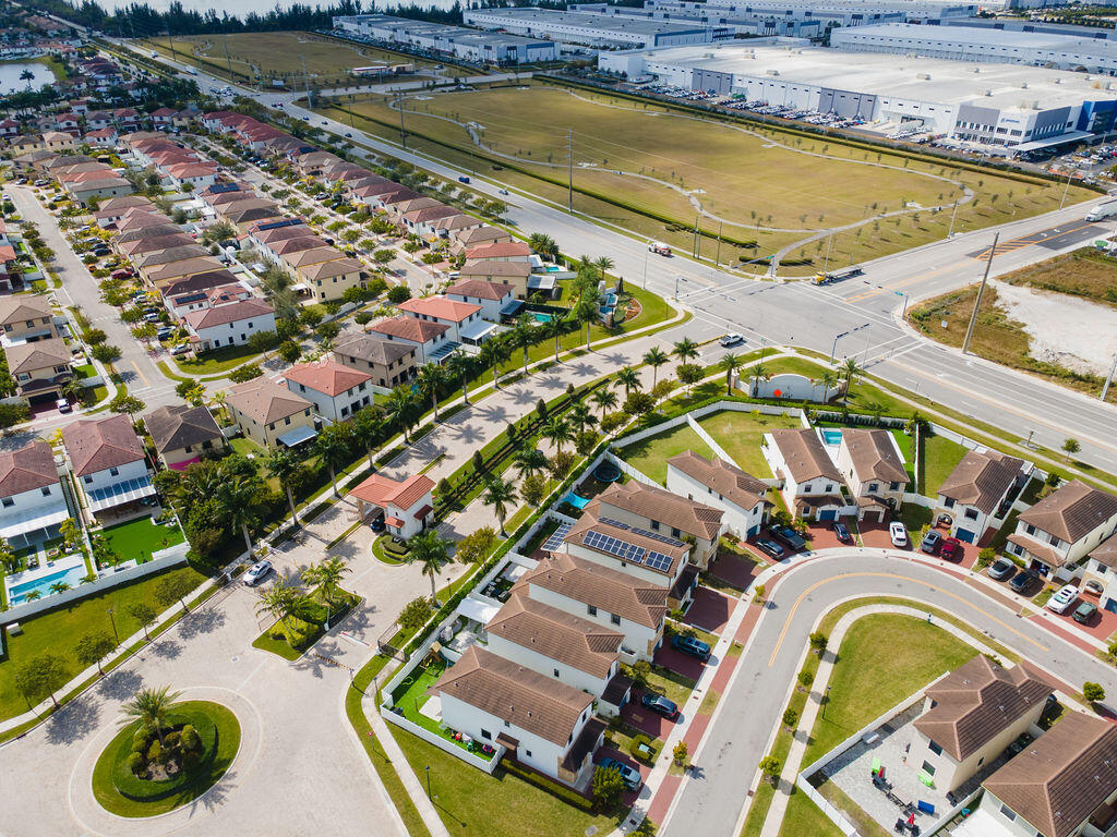 10902 West 33rd Way Hialeah, FL 33018 - Photo 110 of 121 DJI_0975