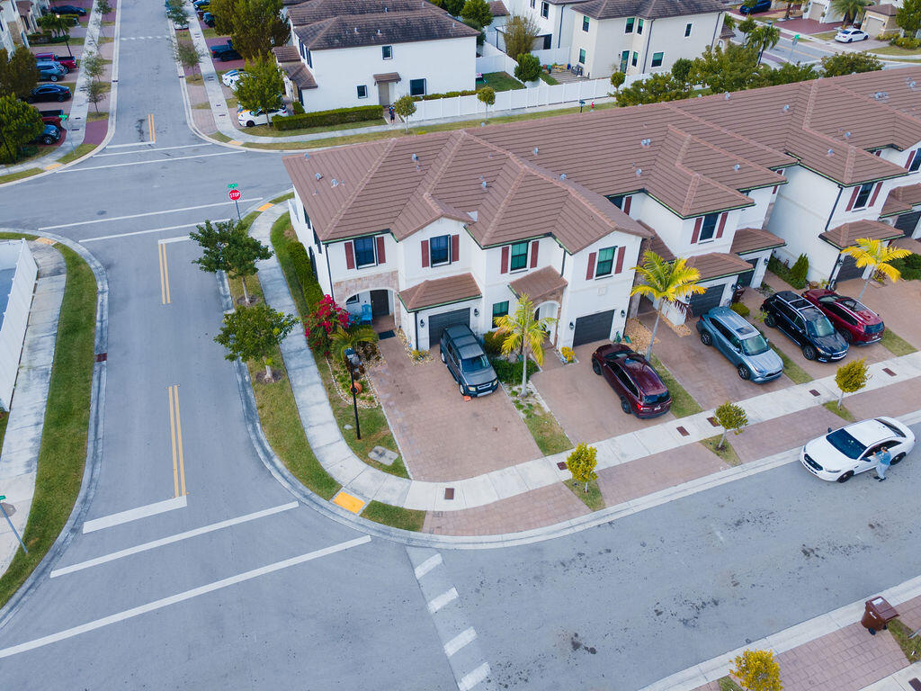 10902 West 33rd Way Hialeah, FL 33018 - Photo 119 of 121 DJI_0989