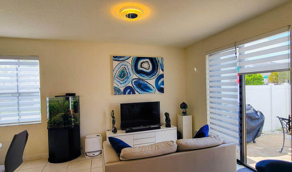 10902 West 33rd Way Hialeah, FL 33018 - Photo 72 of 121 20260209_122818