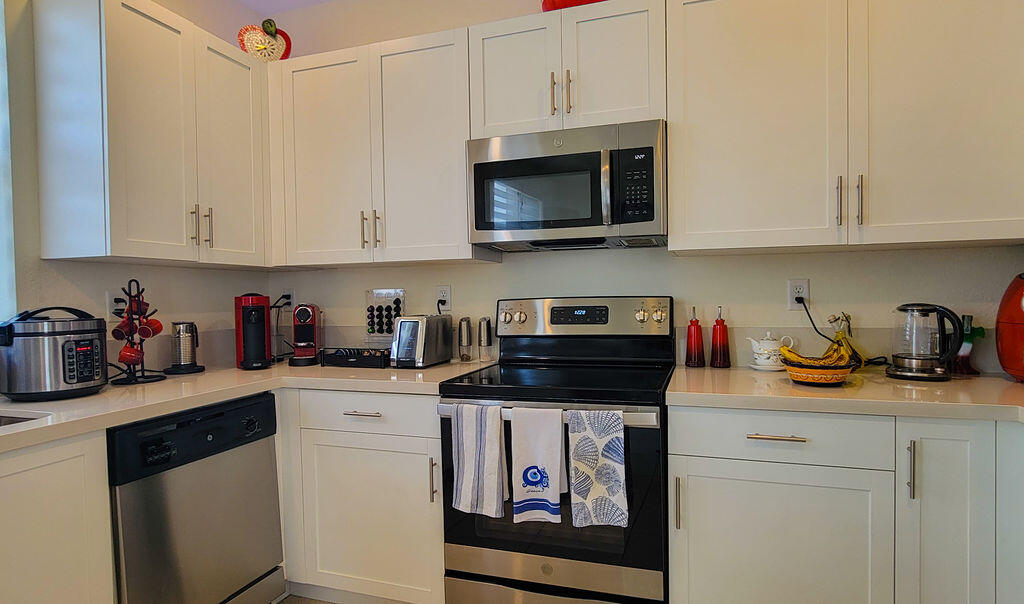 10902 West 33rd Way Hialeah, FL 33018 - Photo 74 of 121 20260209_122911