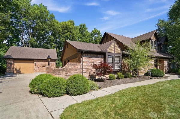 $490,000 | 9015 Academy View Court, Dayton, OH 45458