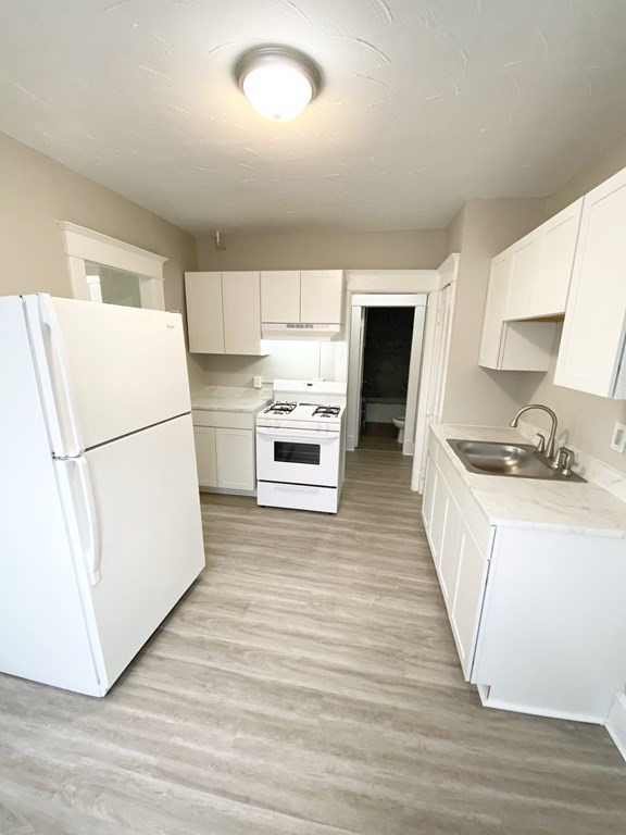 95-97 Suffolk Street Springfield, MA 01109 - Photo 12 of 21 Gallery Image 12