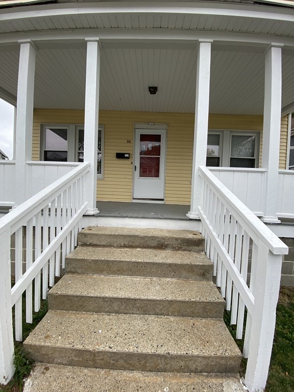 95-97 Suffolk Street Springfield, MA 01109 - Photo 4 of 21 Gallery Image 4