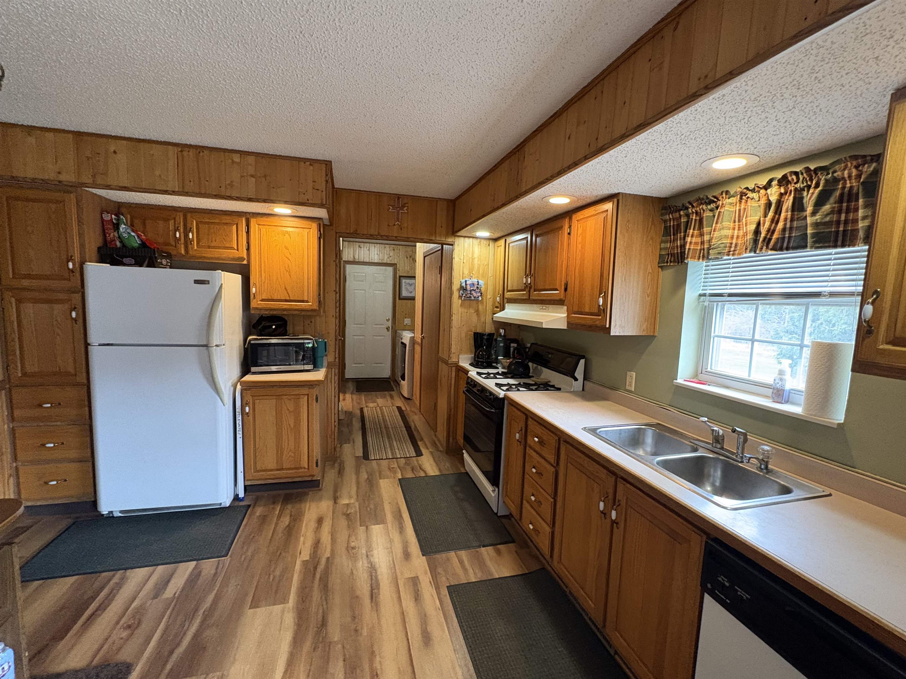 4235 Buzzell Road Gladwin, MI 48624 - Photo 11 of 28 Gallery Image 11