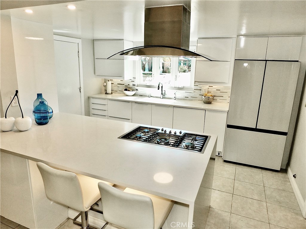 250 Bucknell Road Costa Mesa, CA 92626 - Photo 13 of 52