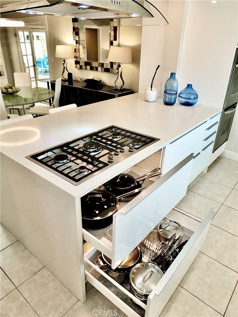 250 Bucknell Road Costa Mesa, CA 92626 - Photo 19 of 52