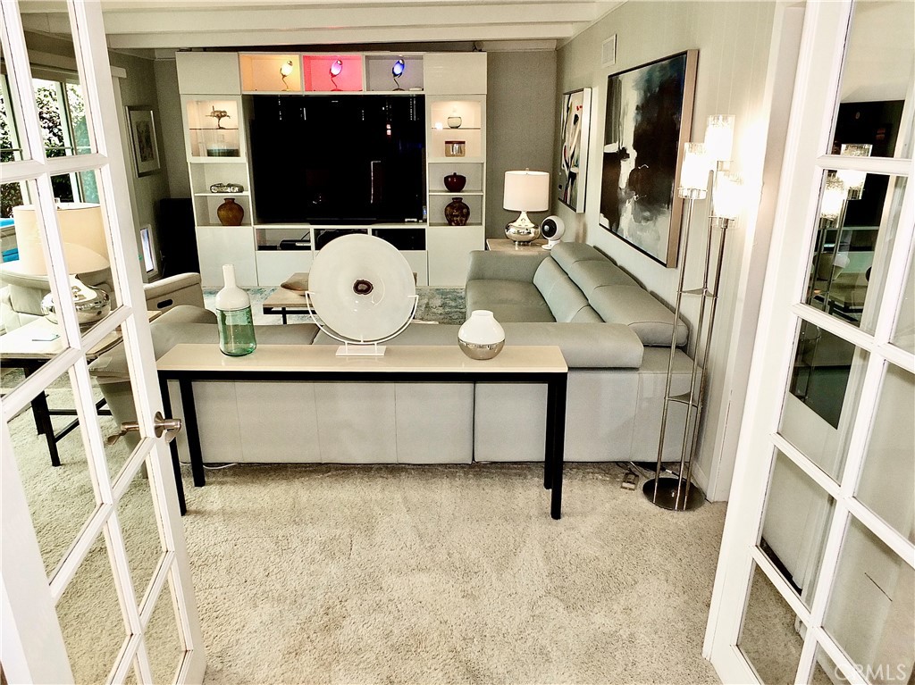 250 Bucknell Road Costa Mesa, CA 92626 - Photo 27 of 52