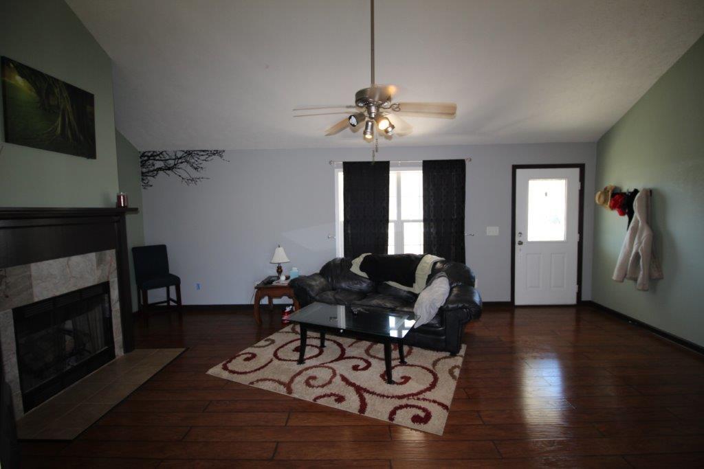 490 Middle Fork Road Hartsville, TN 37074 - Photo 3 of 15 Gallery Image 3