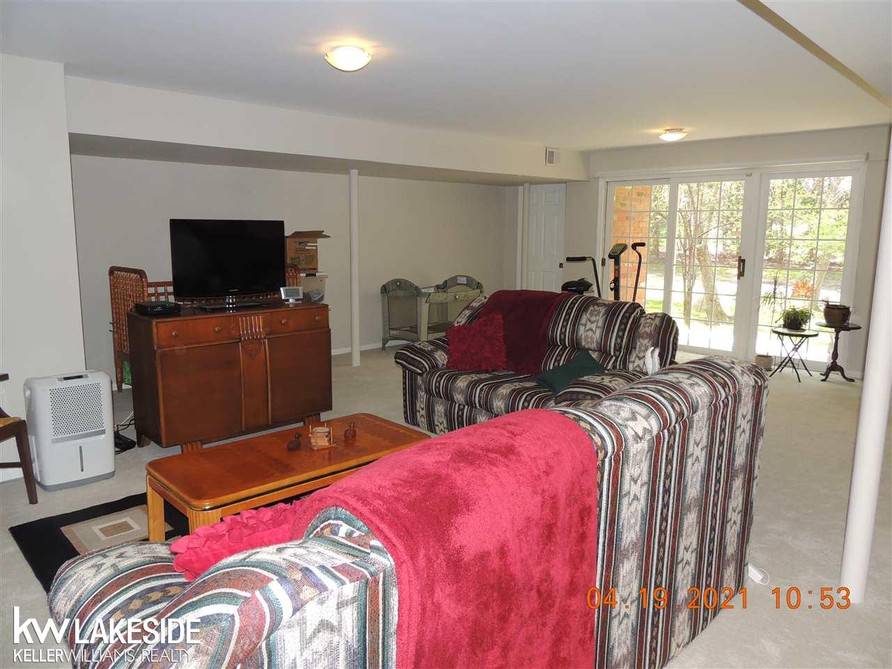 1675 Huntington Park, Unit B Rochester Hills, MI 48309 - Photo 28 of 42