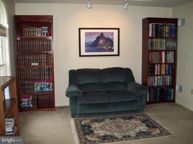 75 South Reamstown Road Stevens, PA 17578 - Photo 5 of 42 Gallery Image 5