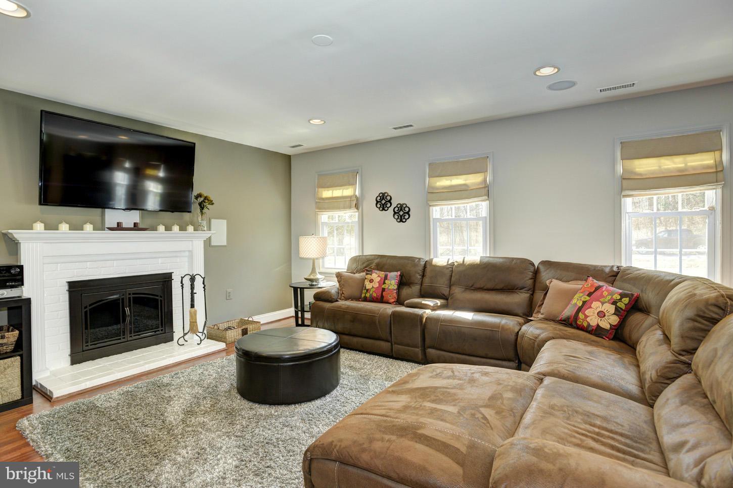 1605 Chester Mill Road Silver Spring, MD 20906 - Photo 14 of 30 Family Room