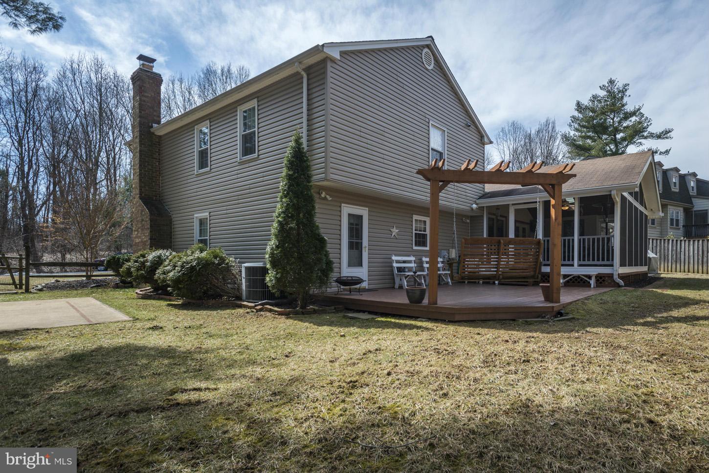 1605 Chester Mill Road Silver Spring, MD 20906 - Photo 30 of 30 Private Deck & Yard