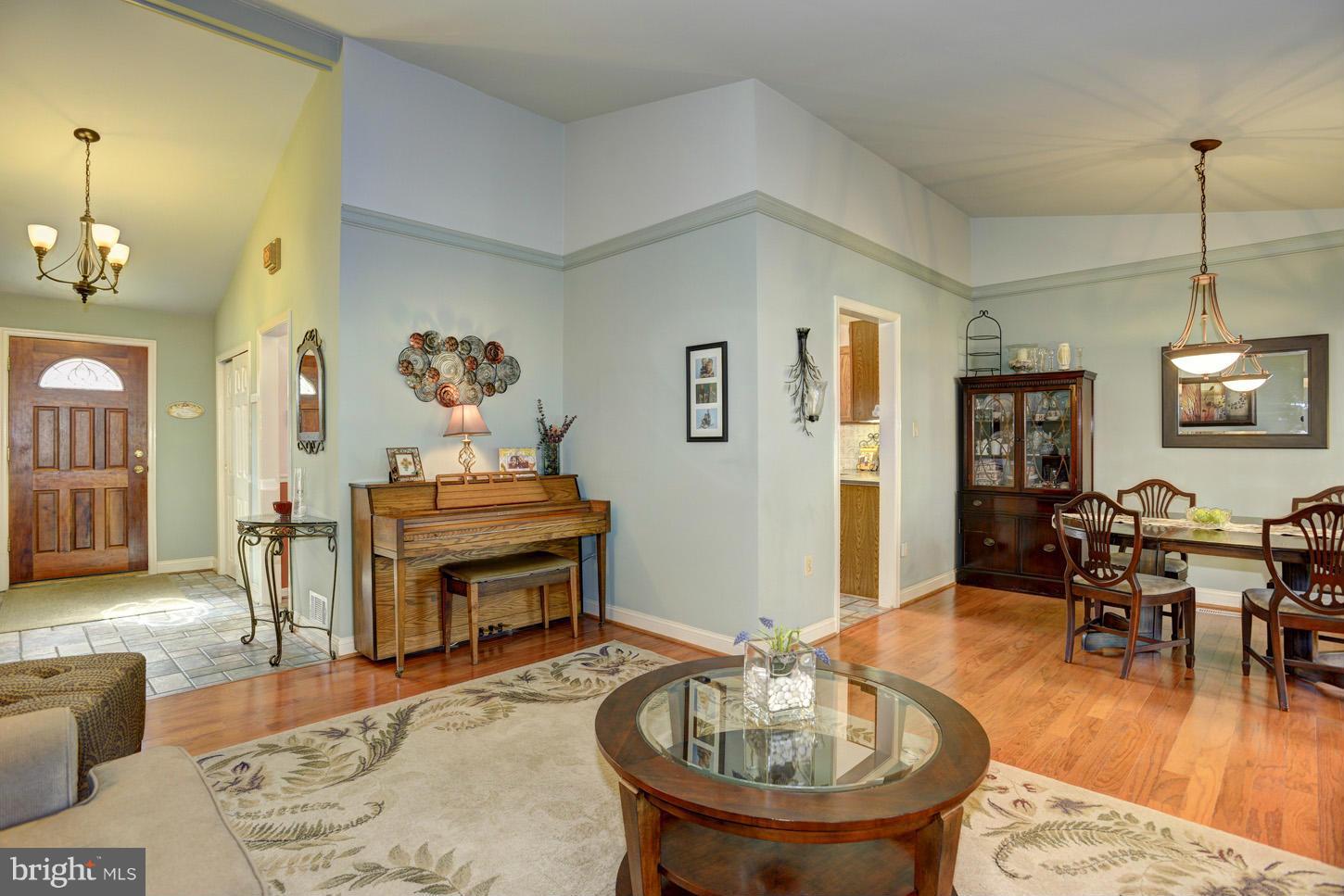 1605 Chester Mill Road Silver Spring, MD 20906 - Photo 5 of 30 Living Room