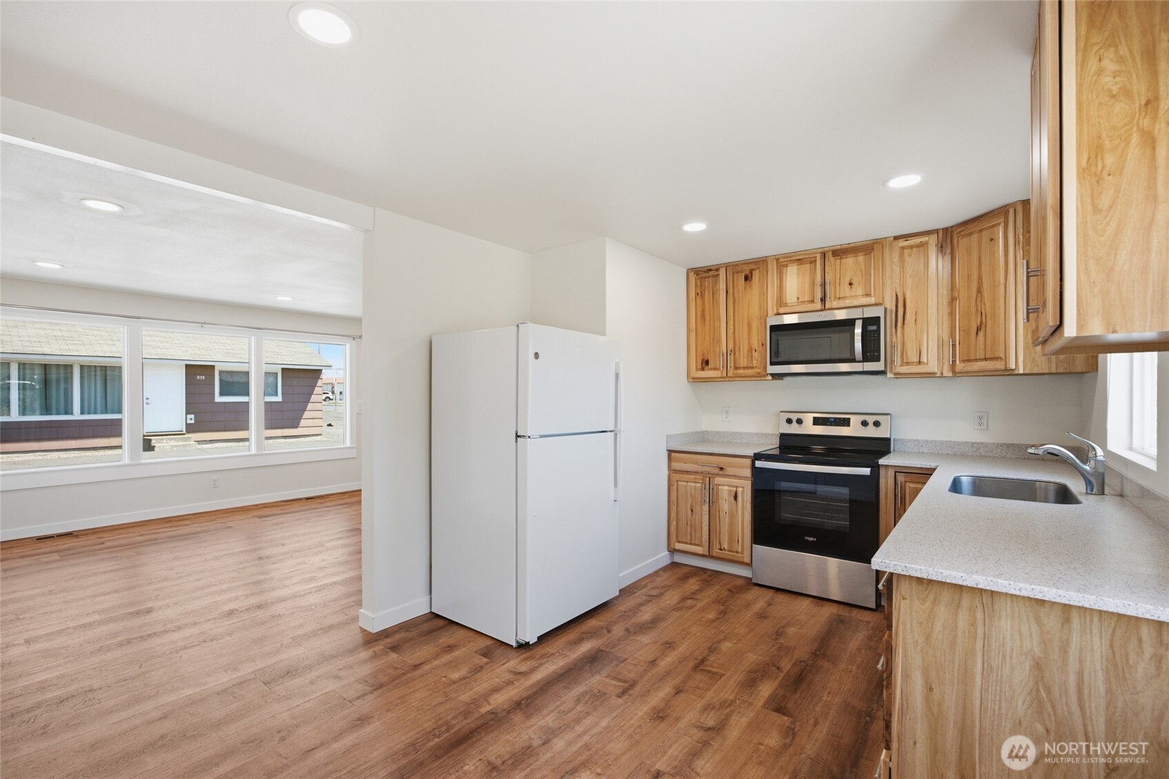 329 South Gibby Road Moses Lake, WA 98837 - Photo 13 of 37
