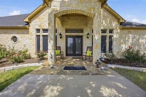 $1,700,000 | 2936 Farm To Market Road 1704, Elgin, TX 78621