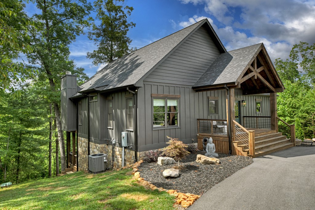 141 Long View Lane Blue Ridge, GA 30513 - Photo 59 of 61 a view of a house with backyard and sitting area