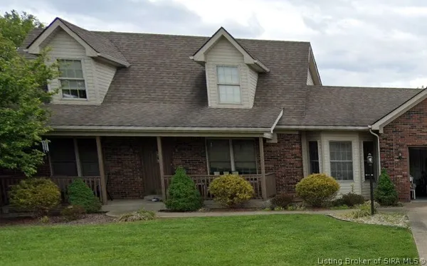 $279,999 | 4231 Royal Oak Drive, New Albany, IN 47150