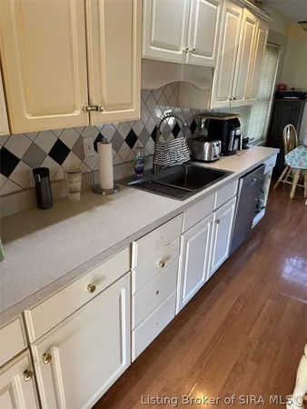 $279,999 | 4231 Royal Oak Drive, New Albany, IN 47150