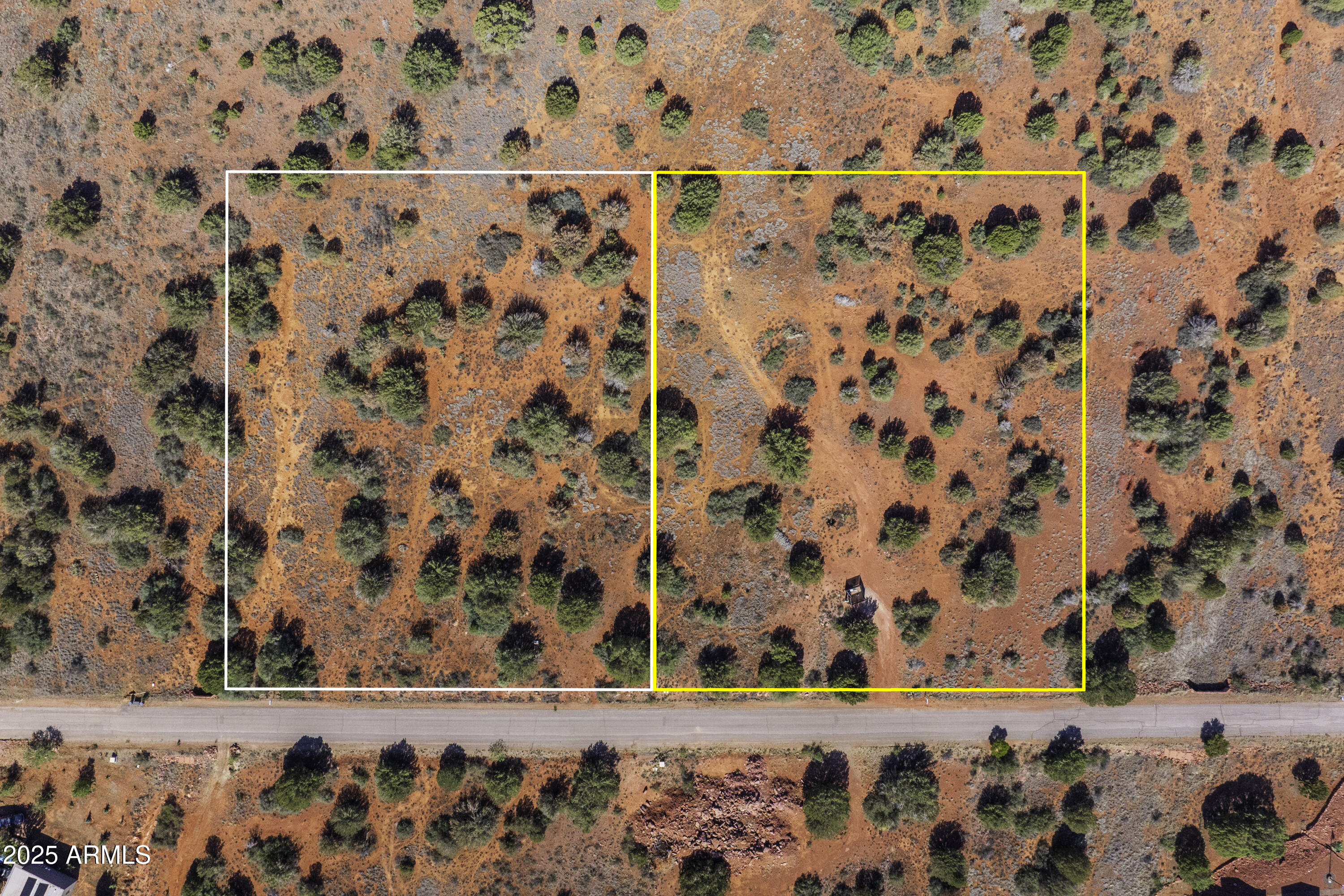 55 Estrella Road, Unit 5 Sedona, AZ 86336 - Photo 58 of 61 a bathroom with a bathtub and a shower curtain