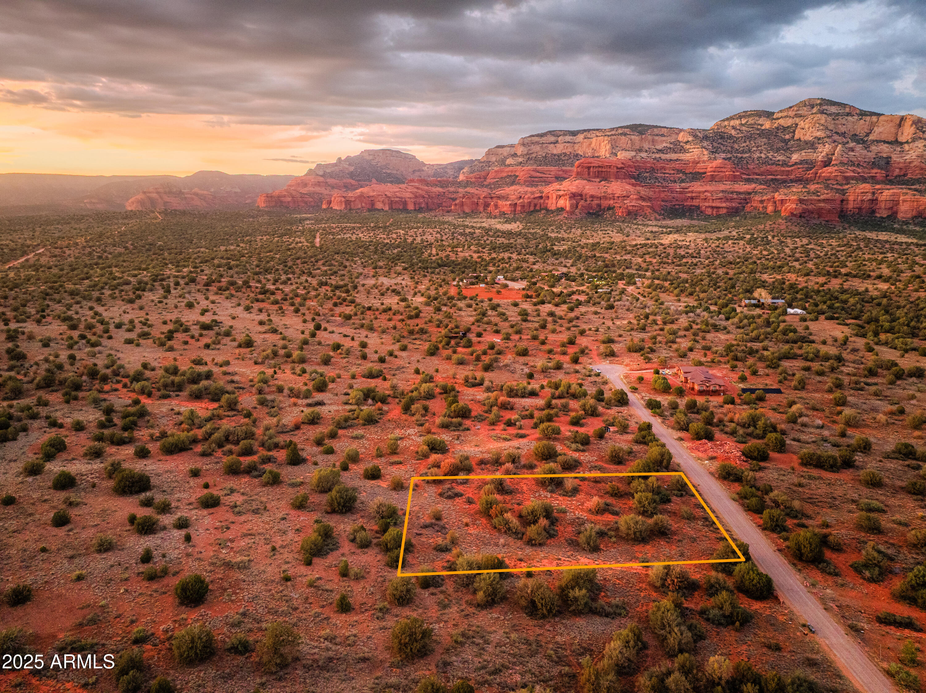 55 Estrella Road, Unit 5 Sedona, AZ 86336 - Photo 6 of 61 a view of city and mountain
