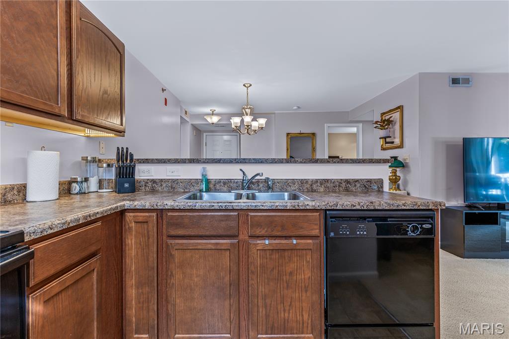 9740 Bexley Station Drive, Unit 7G Affton, MO 63123 - Photo 6 of 26