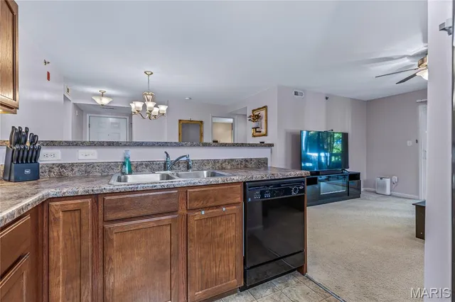 $175,000 | 9740 Bexley Station Drive, Unit 7G, Affton, MO 63123