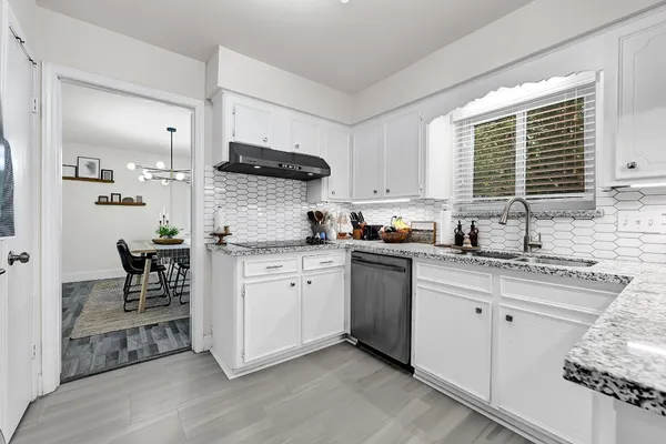 $2,100 | 25418 Tuckahoe Lane, Spring, TX 77373