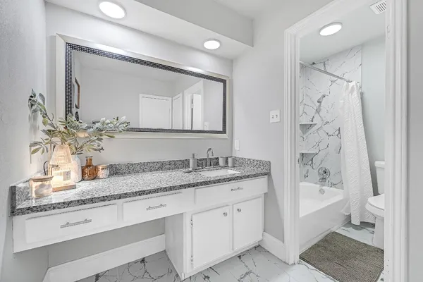 $2,100 | 25418 Tuckahoe Lane, Spring, TX 77373