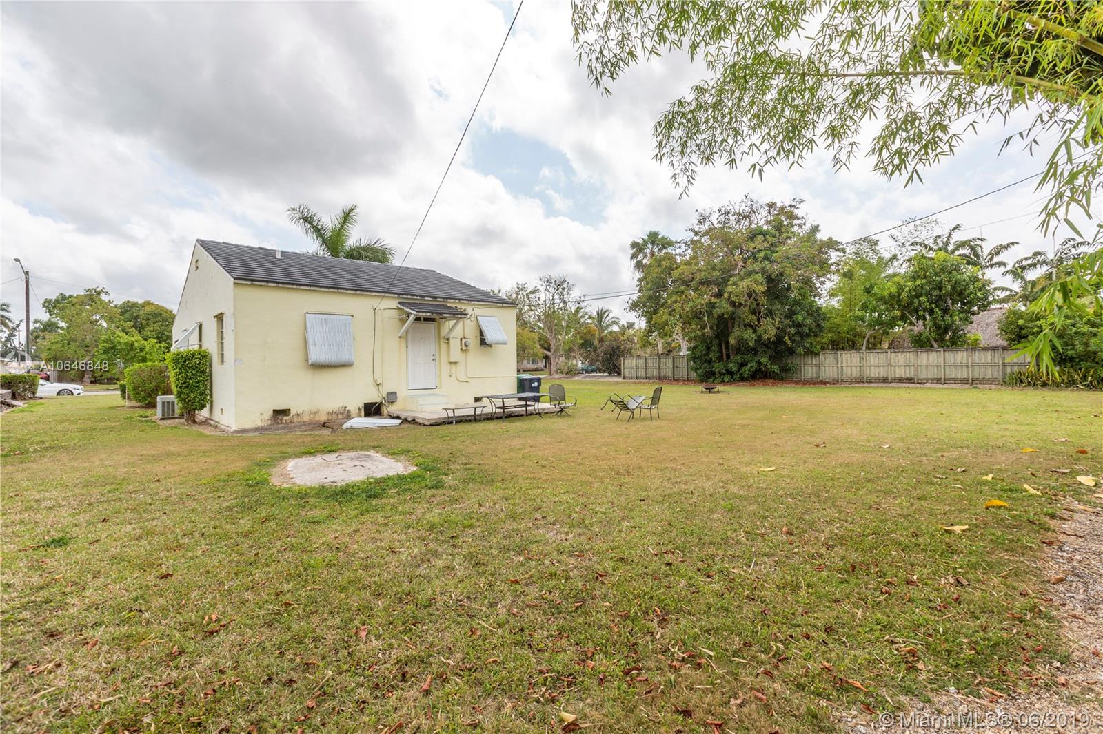 27 Northwest 21st Street Homestead, FL 33030 - Photo 13 of 13 Back of house