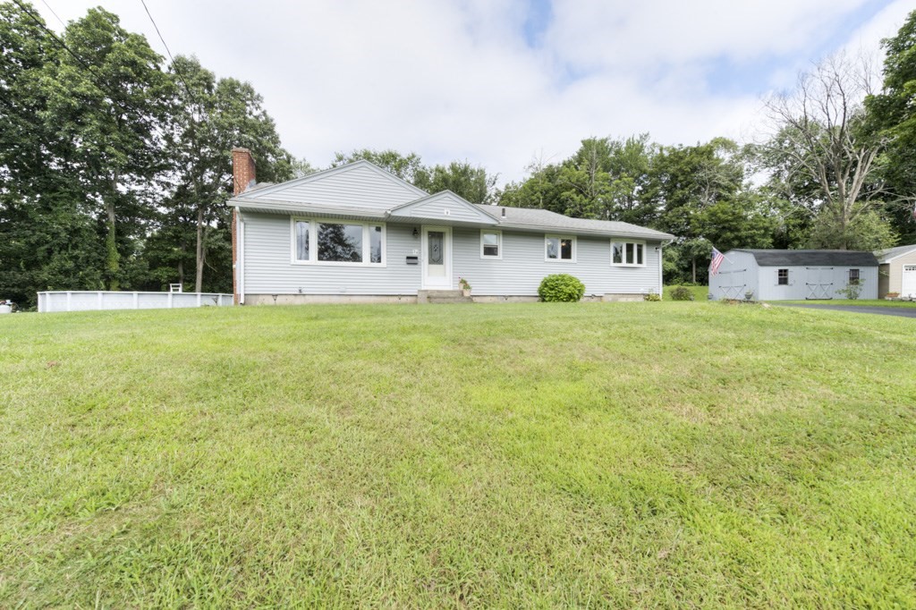 34 Saybrook Road Shrewsbury, MA 01545 - Photo 3 of 26 Gallery Image 3