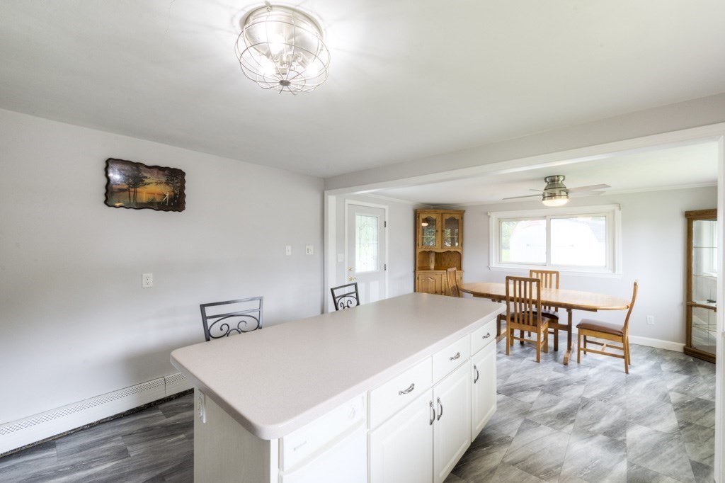 34 Saybrook Road Shrewsbury, MA 01545 - Photo 5 of 26 Gallery Image 5
