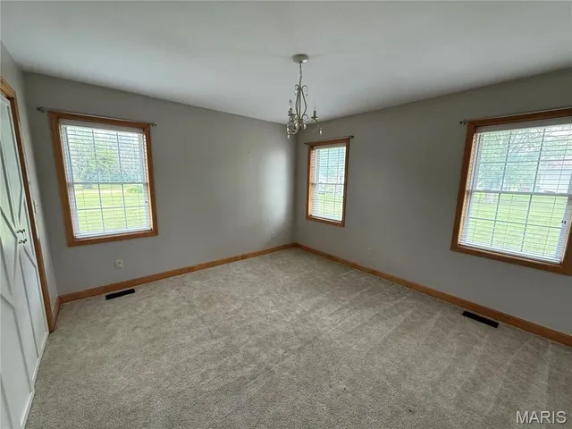 $294,900 | 113 East Wood Street, Shelbina, MO 63468