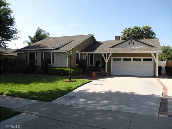 $997,000 | 715 West Knepp Avenue, Fullerton, CA 92832