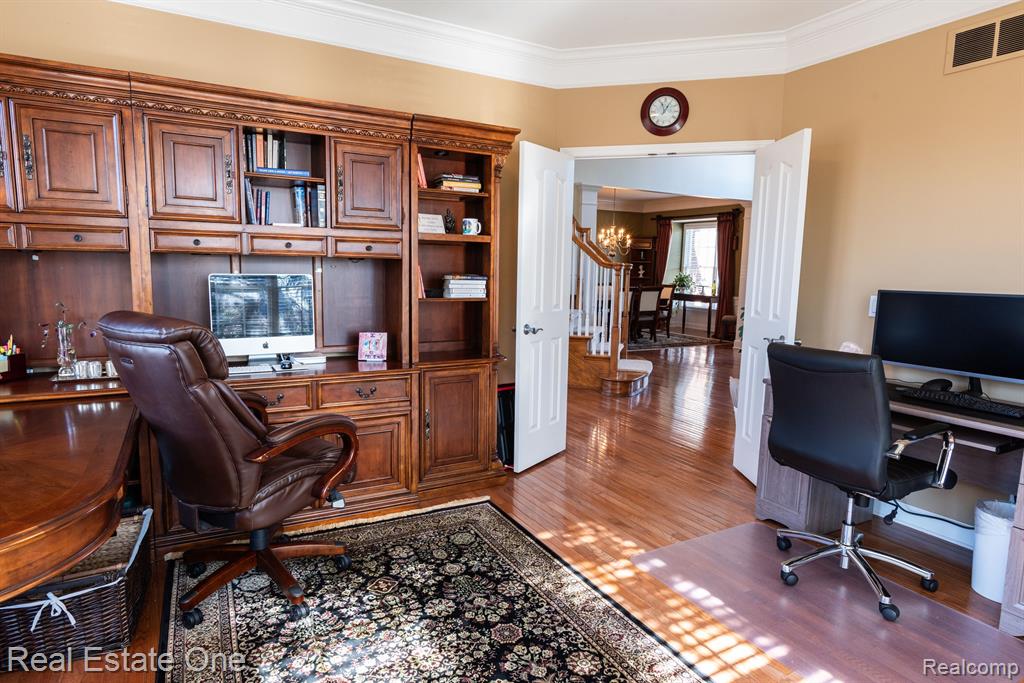 5942 Stonehaven Boulevard Rochester, MI 48306 - Photo 28 of 50