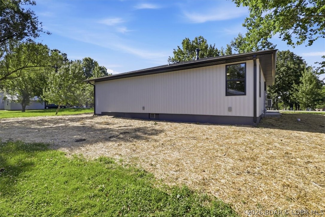 307 Clay Road Versailles, MO 65084 - Photo 42 of 44