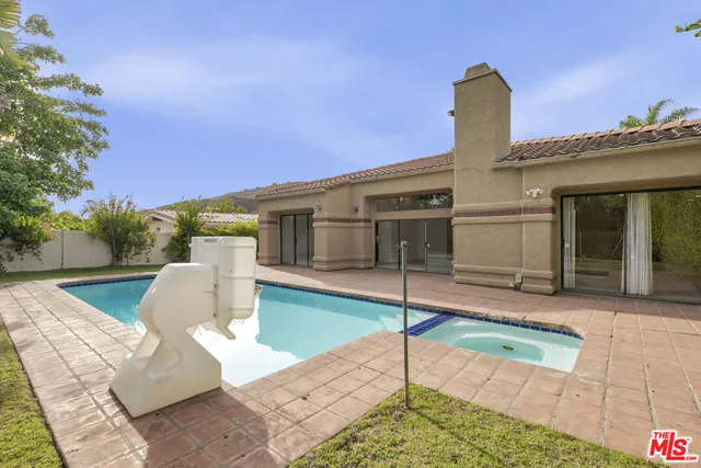 $13,000 | 3516 Malibu Country Drive, Malibu, CA 90265