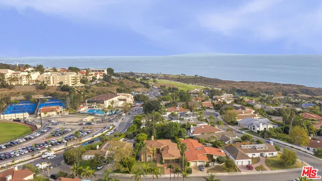 $13,000 | 3516 Malibu Country Drive, Malibu, CA 90265