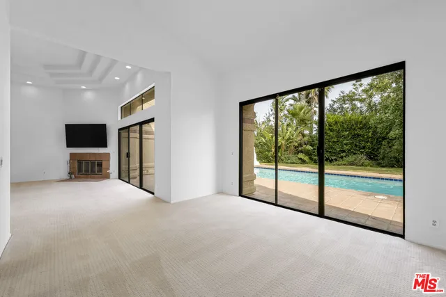 $13,000 | 3516 Malibu Country Drive, Malibu, CA 90265