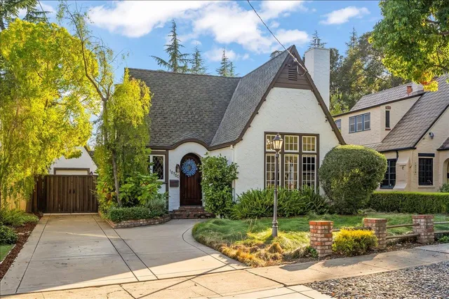 $3,199,000 | 16760 Magneson Loop, Los Gatos, CA 95032