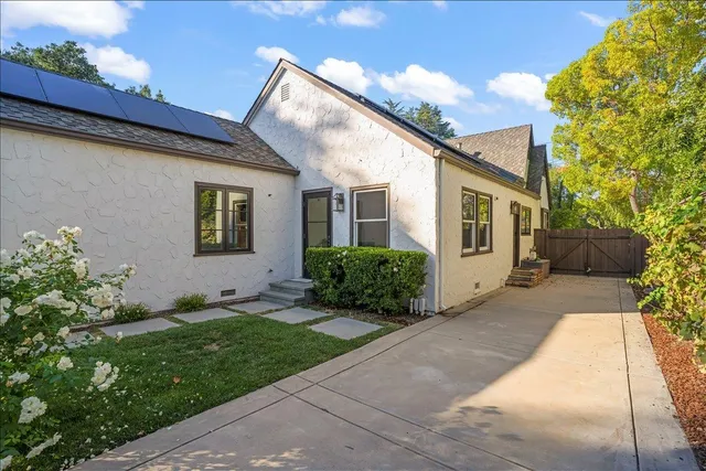 $3,199,000 | 16760 Magneson Loop, Los Gatos, CA 95032