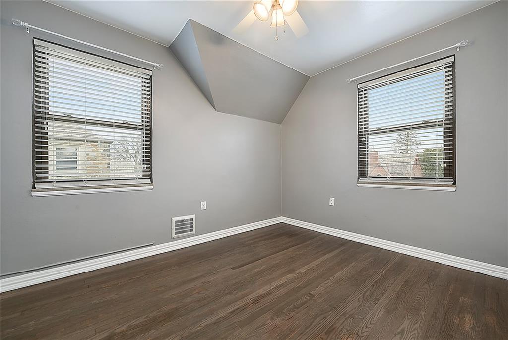 726 Greenlee Road Pittsburgh, PA 15227 - Photo 13 of 25