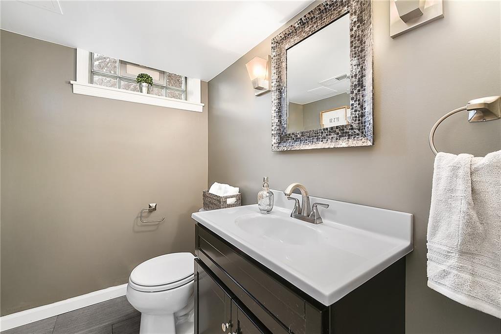 726 Greenlee Road Pittsburgh, PA 15227 - Photo 18 of 25