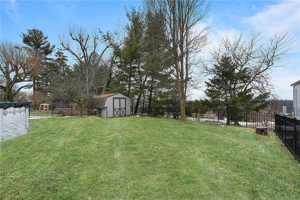 726 Greenlee Road Pittsburgh, PA 15227 - Photo 22 of 25