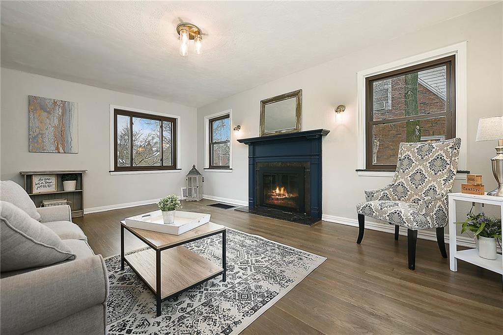 726 Greenlee Road Pittsburgh, PA 15227 - Photo 5 of 25