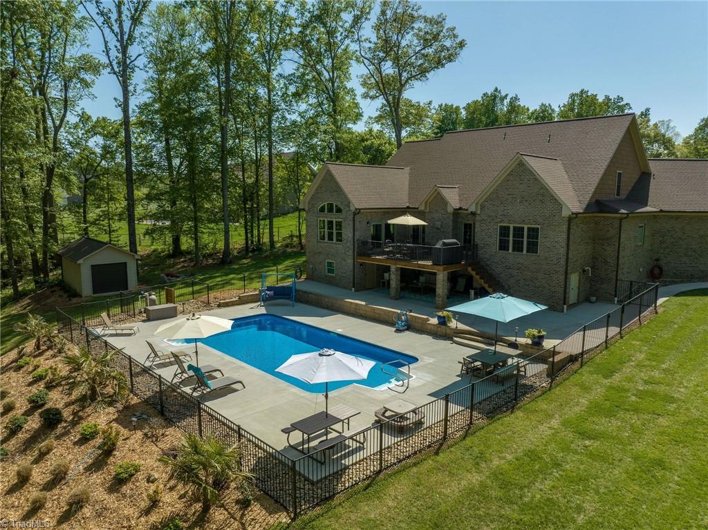 7850-7852 Sutter Road Greensboro, NC 27455 - Photo 4 of 47 Gallery Image 4