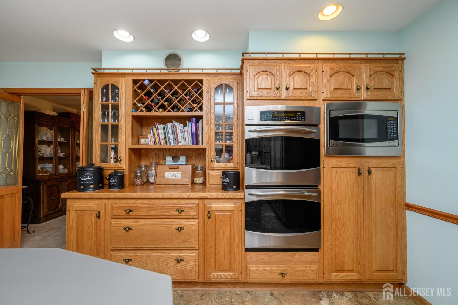 1404 Columbus Road Burlington, NJ 08016 - Photo 13 of 60 Gallery Image 13
