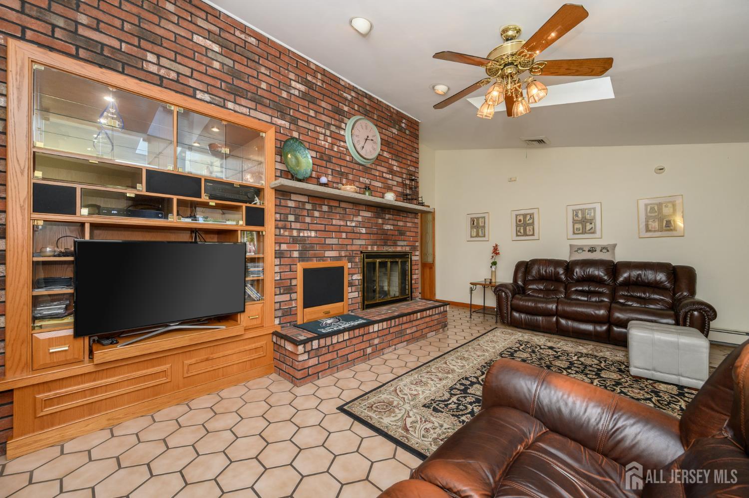 1404 Columbus Road Burlington, NJ 08016 - Photo 15 of 60 Gallery Image 15
